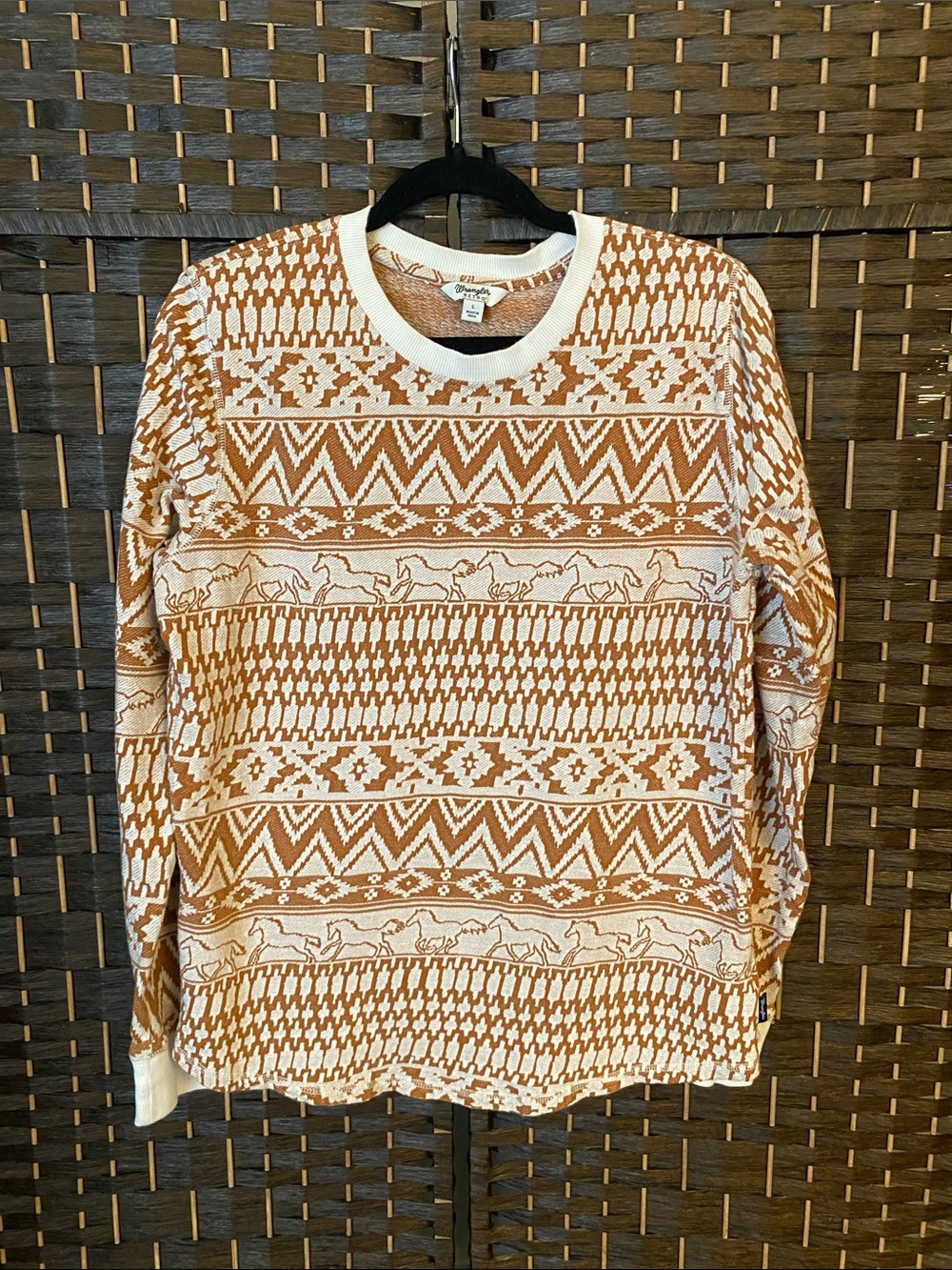 Wrangler Tan & Cream Horse Patterned Crewneck Sweater 100% Cotton Size Large